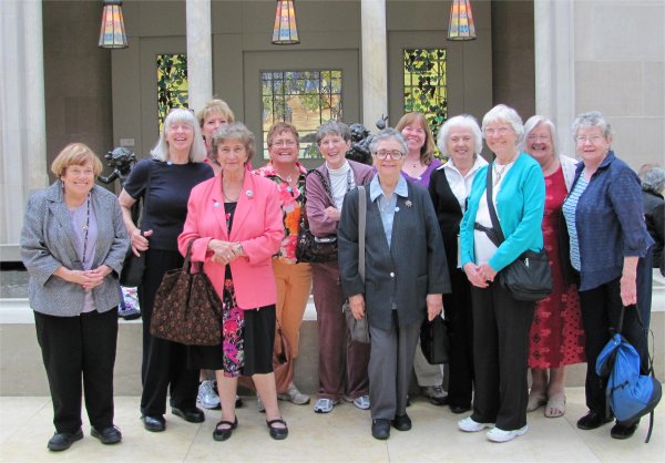 SeniorLearn group in the Metropolitan Museum of Art